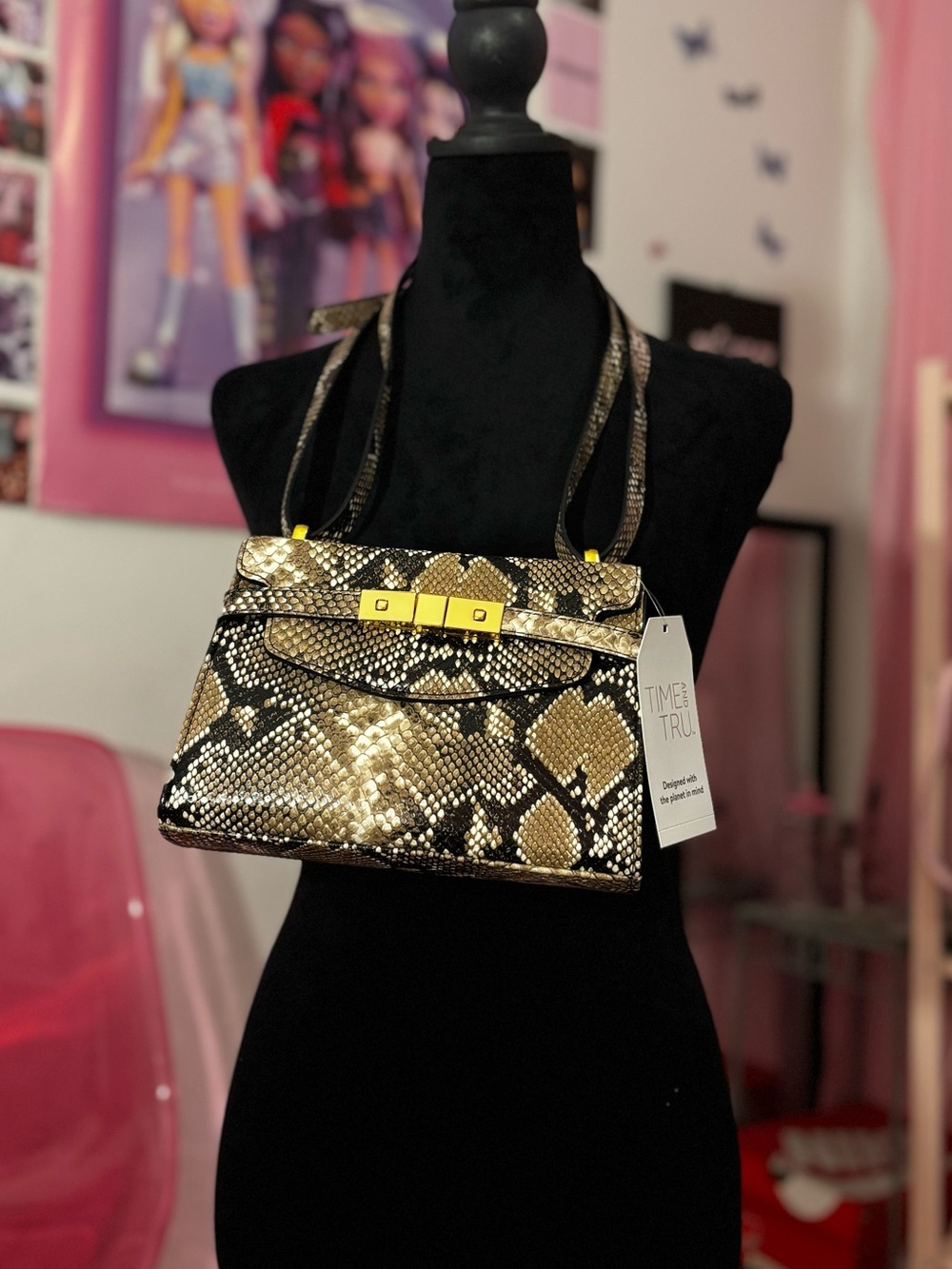 Brand New Snake Print Crossbody Purse🐍🤎 stylish for a fun night out! Super cute